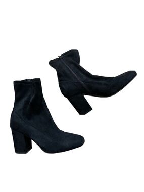 Wild Diva Black Faux Suede Booties Block Heel - Size US 7